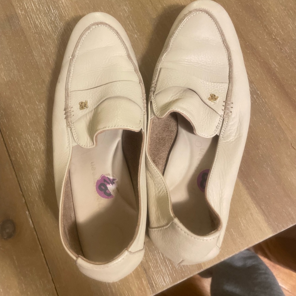 Paul Green Cream Loafers with Gold Accent